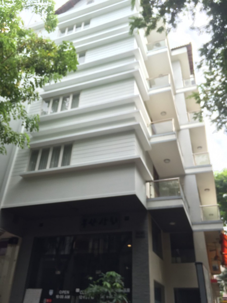 Bán khách sạn Phú Mỹ Hưng, Quận 7, tiêu chuẩn 2 sao, 30 phòng mới