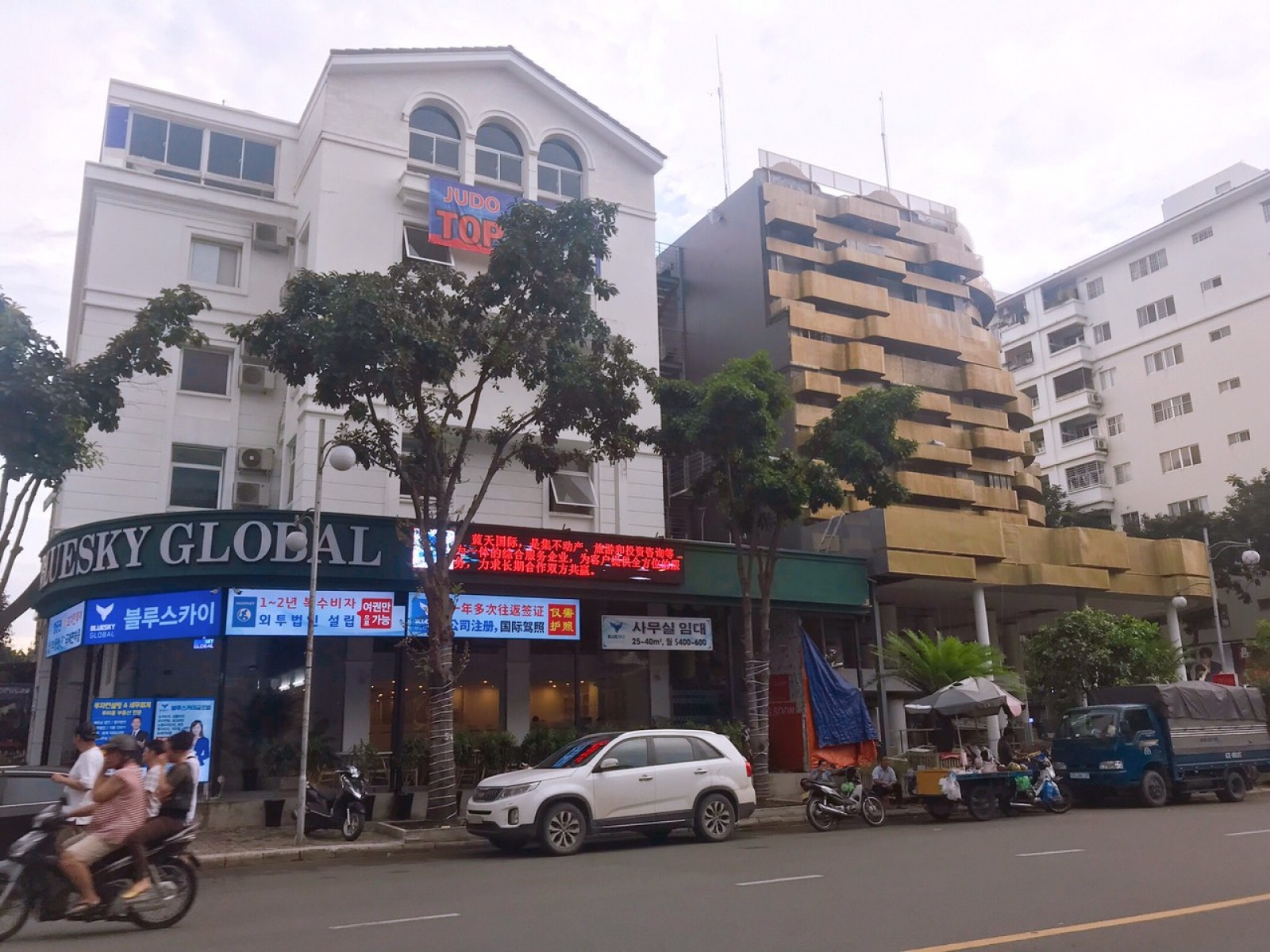 Whole house Hung Gia for rent, corner 2 frontage Bui Bang Doan street, District 7