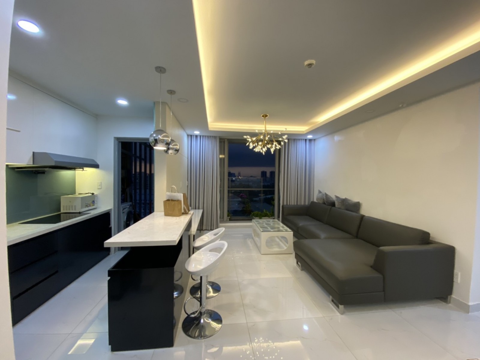 Chính chủ cho thuê căn hộ Midtown, Phú Mỹ Hưng nhà mới 100% giá 16 triệu (cam kết hình thật 100%) LH: 0902857558 THANH PHONG.