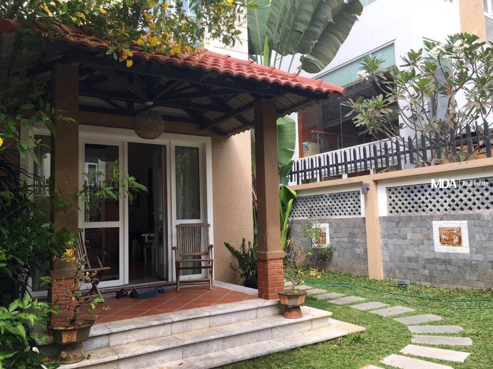 Villa for rent with swimming pool near Dinh Thien Ly school, District 7