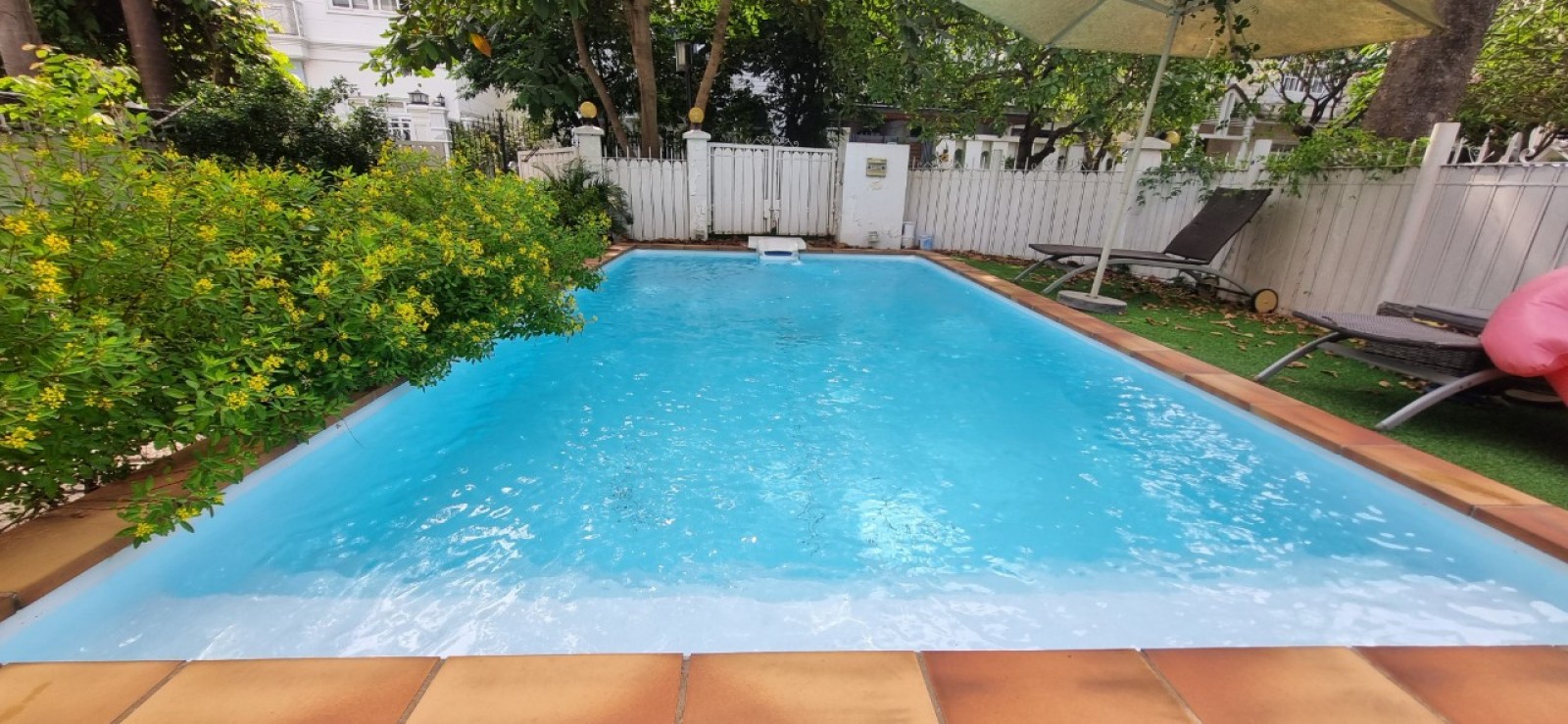 Cho thuê Biệt thự  Sân vườn có hồ bơi VIP nhất Phú Mỹ Hưng q7 Nhà Y hình