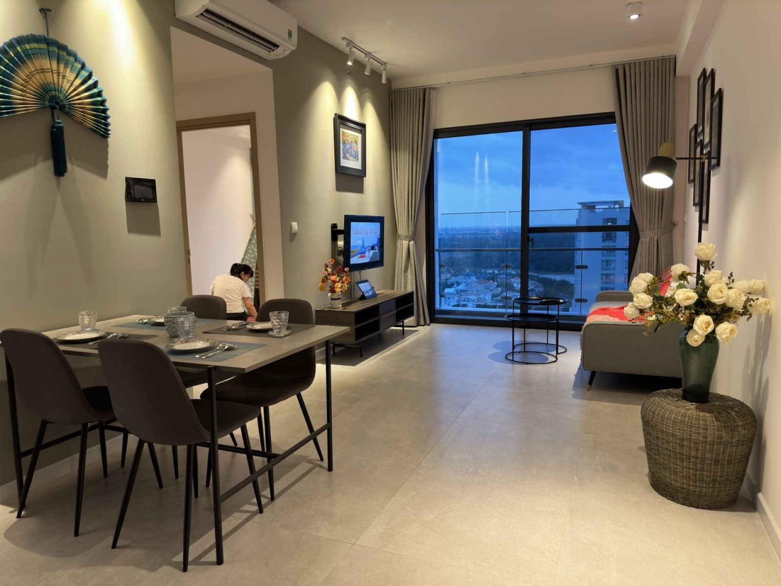 Cho thuê căn hộ cao cấp Antonia 81m2, 2pn,2wc Full nội thất, giá 23tr